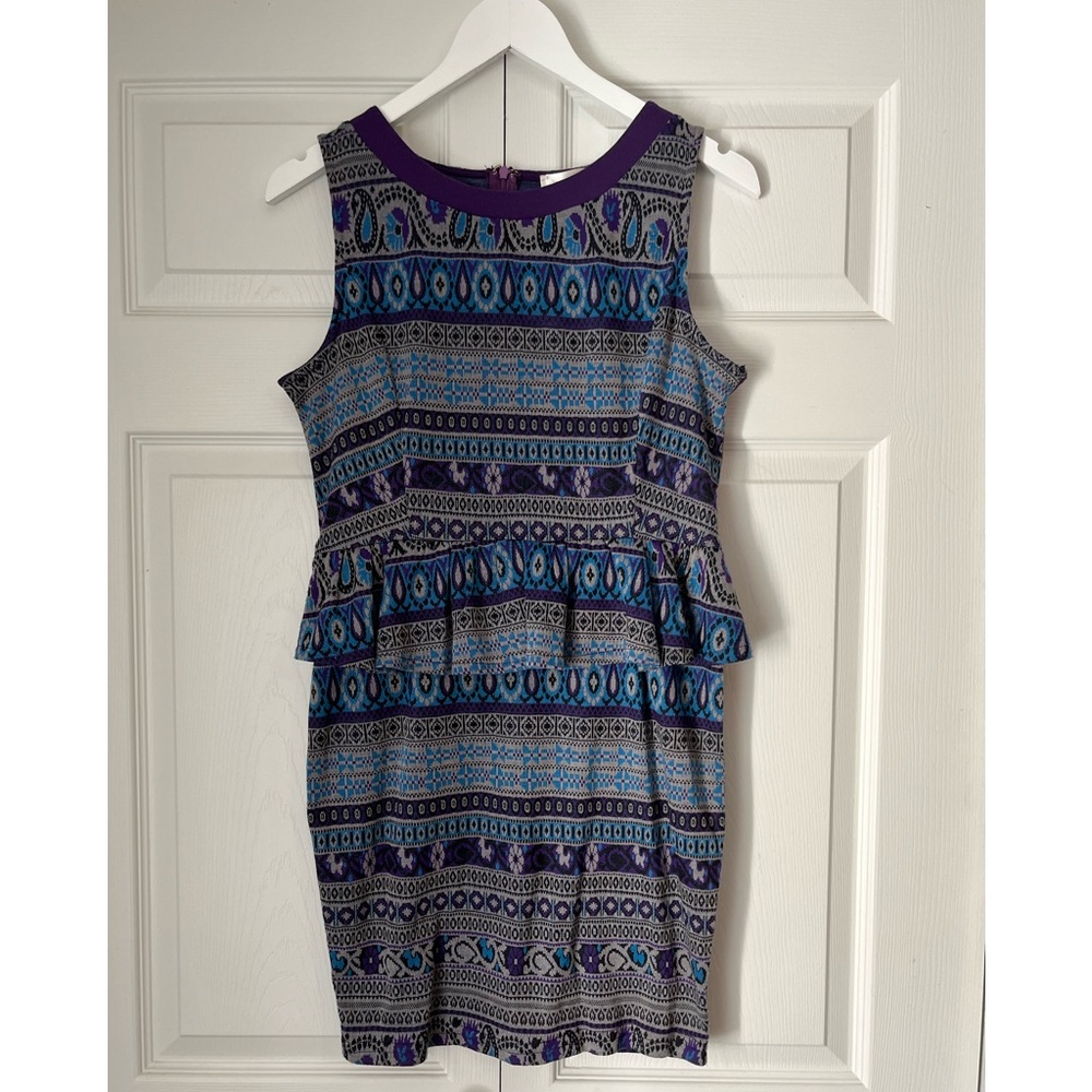 Pniina Body Con Dress NWT Size L